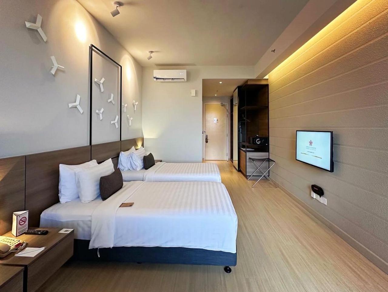 Swiss-garden & Residences,