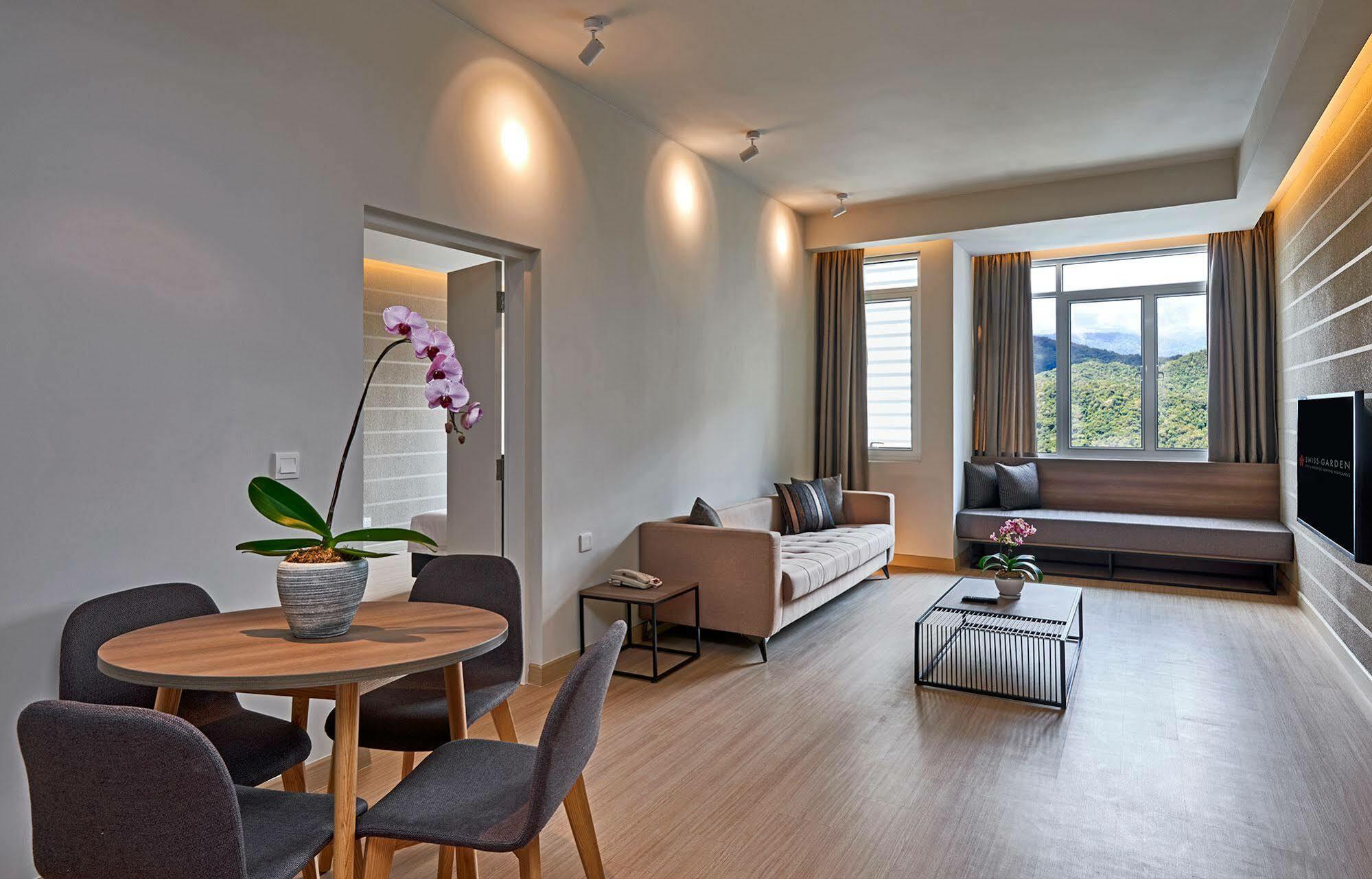 Hotel Swiss-garden & Residences, 5*