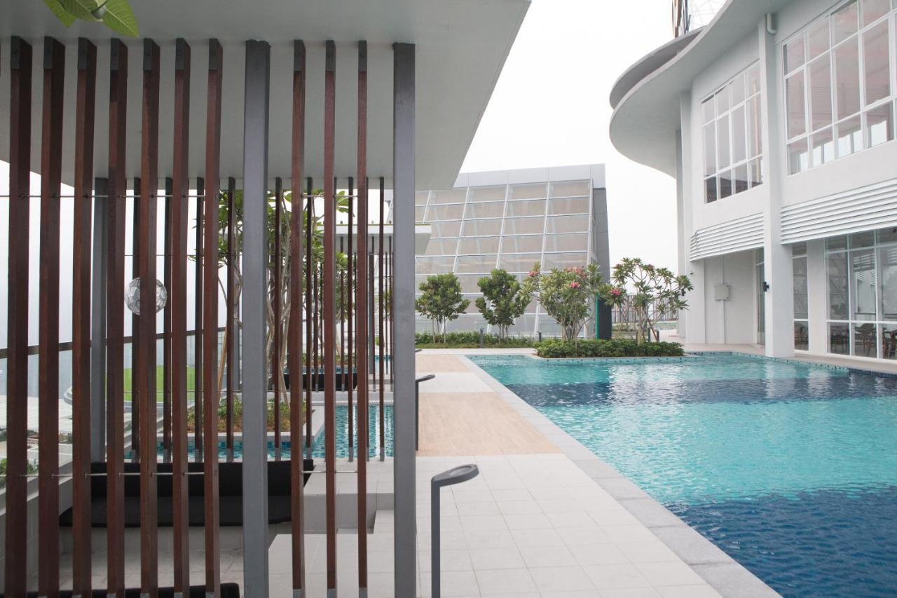 Swiss-garden & Residences,