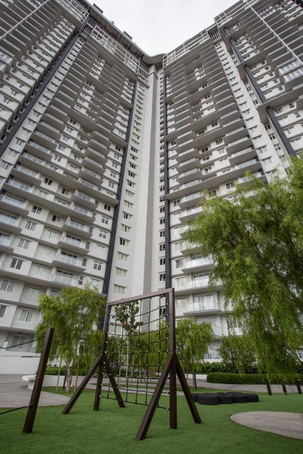 Swiss-garden & Residences,